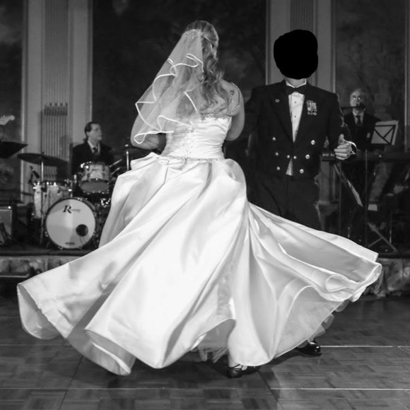 Pnina Tornai Ivory Wedding Dress Ballgown #4167 - Picture 6 of 8